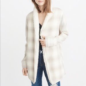 Abercrombie & Fitch Sweaters - Abercrombie & Fitch Sherpa Lined Cardigan Abercrombie & Fitch Sweaters - Abercrombie & Fitch Sherpa Lined Cardigan